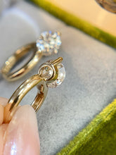 Load image into Gallery viewer, LUOWEND 18K White/Yellow Gold Fine Jewelry Real Natural Diamond Earrings for Women