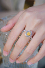 Load image into Gallery viewer, LUOWEND 18K White Gold Natural Yellow Diamond Ring for Women