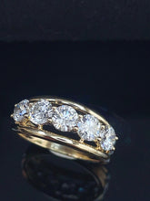 Load image into Gallery viewer, LUOWEND 18K Yellow Gold Fine Jewelry Real Natural Diamond Ring for Women