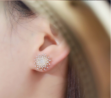 Load image into Gallery viewer, LUOWEND 18K White or Yellow Gold Natural Diamond Earrings for Women