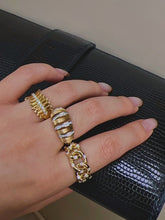 Load image into Gallery viewer, LUOWEND 18K Yellow Gold Fine Jewelry Real Natural Diamond Ring for Women