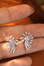 Load image into Gallery viewer, LUOWEND 18K White Gold Real Natural Diamond Stud Earrings for Women