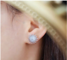 Load image into Gallery viewer, LUOWEND 18K White or Yellow Gold Natural Diamond Earrings for Women