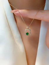Load image into Gallery viewer, LUOWEND 18K Yellow Gold Fine Jewelry Natural Emerald Necklace for Women
