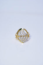 Load image into Gallery viewer, LUOWEND 18K Yellow Gold Real Natural Diamond Ring for Women