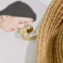 Load image into Gallery viewer, LUOWEND 18K Yellow Gold Real Natural Diamond Hoop Earrings for Women