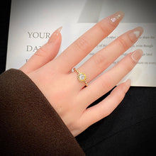 Load image into Gallery viewer, LUOWEND 18K Yellow Gold Real Natural Diamond Ring for Women