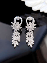 Load image into Gallery viewer, LUOWEND 18K White Gold Real Natural Diamond Drop Earrings for Women