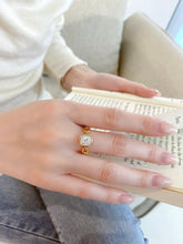 Load image into Gallery viewer, LUOWEND 18K Yellow Gold Natural Diamond Ring for Women