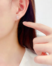 Load image into Gallery viewer, LUOWEND 18K White or Yellow Gold Real Natural Diamond Stud Earrings for Women