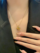 Load image into Gallery viewer, LUOWEND 18K Yellow Gold Natural Color Sapphire Pendant for Women
