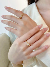 Load image into Gallery viewer, LUOWEND 18K Yellow Gold Natural Diamond Ring for Women