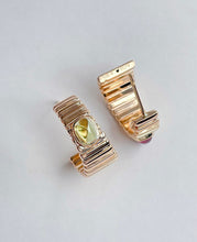 Load image into Gallery viewer, LUOWEND 18K Yellow Gold Stud Earrings for Women