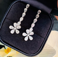 Load image into Gallery viewer, LUOWEND 18K White Gold Real Natural Diamond Drop Earrings for Women