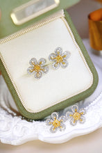 Load image into Gallery viewer, LUOWEND 18K White Gold Real Natural Yellow Diamond Stud Earrings for Women
