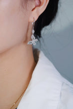 Load image into Gallery viewer, LUOWEND 18K White Gold Real Natural Diamond Drop Earrings for Women