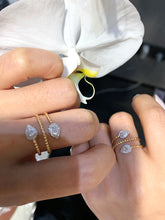 Load image into Gallery viewer, LUOWEND 18K Yellow Gold Natural Diamond Ring for Women