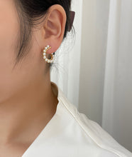 Load image into Gallery viewer, LUOWEND 18K Yellow Gold Real Natural Akoya Pearl Earrings for Women