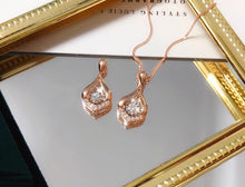 Load image into Gallery viewer, LUOWEND 18K Rose Gold Real Natural Diamond Pendant Necklace for Women