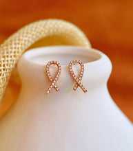 Load image into Gallery viewer, LUOWEND 18K Rose Gold Real Natural Diamond Stud Earrings for Women