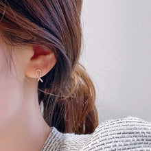 Load image into Gallery viewer, LUOWEND 18K Rose Gold Real Natural Diamond Stud Earrings for Women