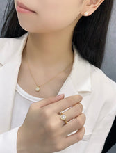 Load image into Gallery viewer, LUOWEND 18K Yellow Gold Real Natural Diamond Ring for Women