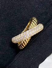 Load image into Gallery viewer, LUOWEND 18K Yellow Gold Real Natural Diamond Ring for Women