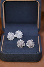 Load image into Gallery viewer, LUOWEND 18K White Gold Real Natural Diamond Earring for Women