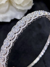 Load image into Gallery viewer, LUOWEND 18K White Gold Real Natural Diamond Bracelet for Women