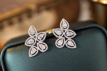 Load image into Gallery viewer, LUOWEND 18K White Gold Real Natural Diamond Stud Earrings for Women