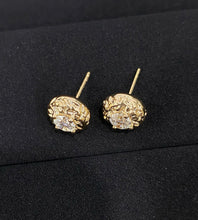 Load image into Gallery viewer, LUOWEND 18K Yellow Gold Natural Diamond Earrings for Women