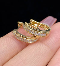 Load image into Gallery viewer, LUOWEND 18K Yellow Gold Natural Diamond Earrings for Women