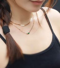 Load image into Gallery viewer, LUOWEND 18K Yellow Gold Real Natural Emerald and Diamond Gemstone Necklace for Women
