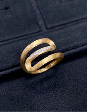 Load image into Gallery viewer, LUOWEND 18K Yellow Gold Natural Diamond Ring for Women