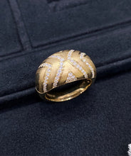 Load image into Gallery viewer, LUOWEND 18K Yellow Gold Natural Diamond Ring for Women