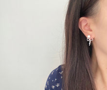 Load image into Gallery viewer, LUOWEND 18K White Gold Akoya Pearl Earrings for Women