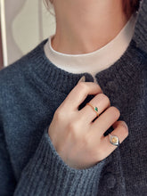 Load image into Gallery viewer, LUOWEND 18K Yellow Gold Natural Diamond/Emerald Ring for Women