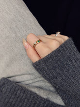 Load image into Gallery viewer, LUOWEND 18K Yellow Gold Natural Diamond/Emerald Ring for Women