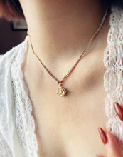 Load image into Gallery viewer, LUOWEND 18K Yellow Gold Natural Crystal Opal Necklace for Women