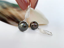 Load image into Gallery viewer, LUOWEND 18K White Gold Real Natural Diamond and Tahiti Black Pearl Earrings for Women