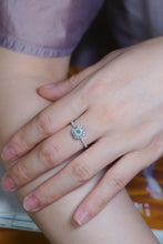 Load image into Gallery viewer, LUOWEND 18K White Gold Naturtal Green Diamond Ring for Women