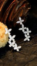 Load image into Gallery viewer, LUOWEND 18K White Gold Real Natural Diamond Earrings for Women