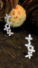 Load image into Gallery viewer, LUOWEND 18K White Gold Real Natural Diamond Earrings for Women