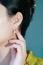 Load image into Gallery viewer, LUOWEND 18K Yellow Gold Natural Diamond Stud Earrings for Women