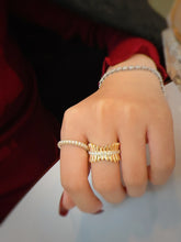 Load image into Gallery viewer, LUOWEND 18K Yellow Gold Natural Diamond Ring for Women
