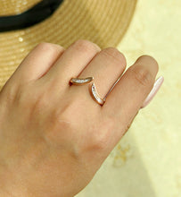 Load image into Gallery viewer, LUOWEND 18K Yellow Gold Natural Diamond Ring for Women
