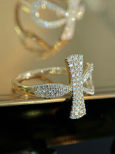 Load image into Gallery viewer, LUOWEND 18K Yellow Gold Natural Diamond Ring for Women