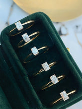 Load image into Gallery viewer, LUOWEND 18K Yellow Gold Natural Diamond Ring for Women