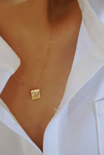 Load image into Gallery viewer, LUOWEND 18K Yellow Gold Real Natural Diamond Pendant Necklace for Women