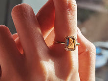 Load image into Gallery viewer, LUOWEND 18K Yellow Gold Ring for Women